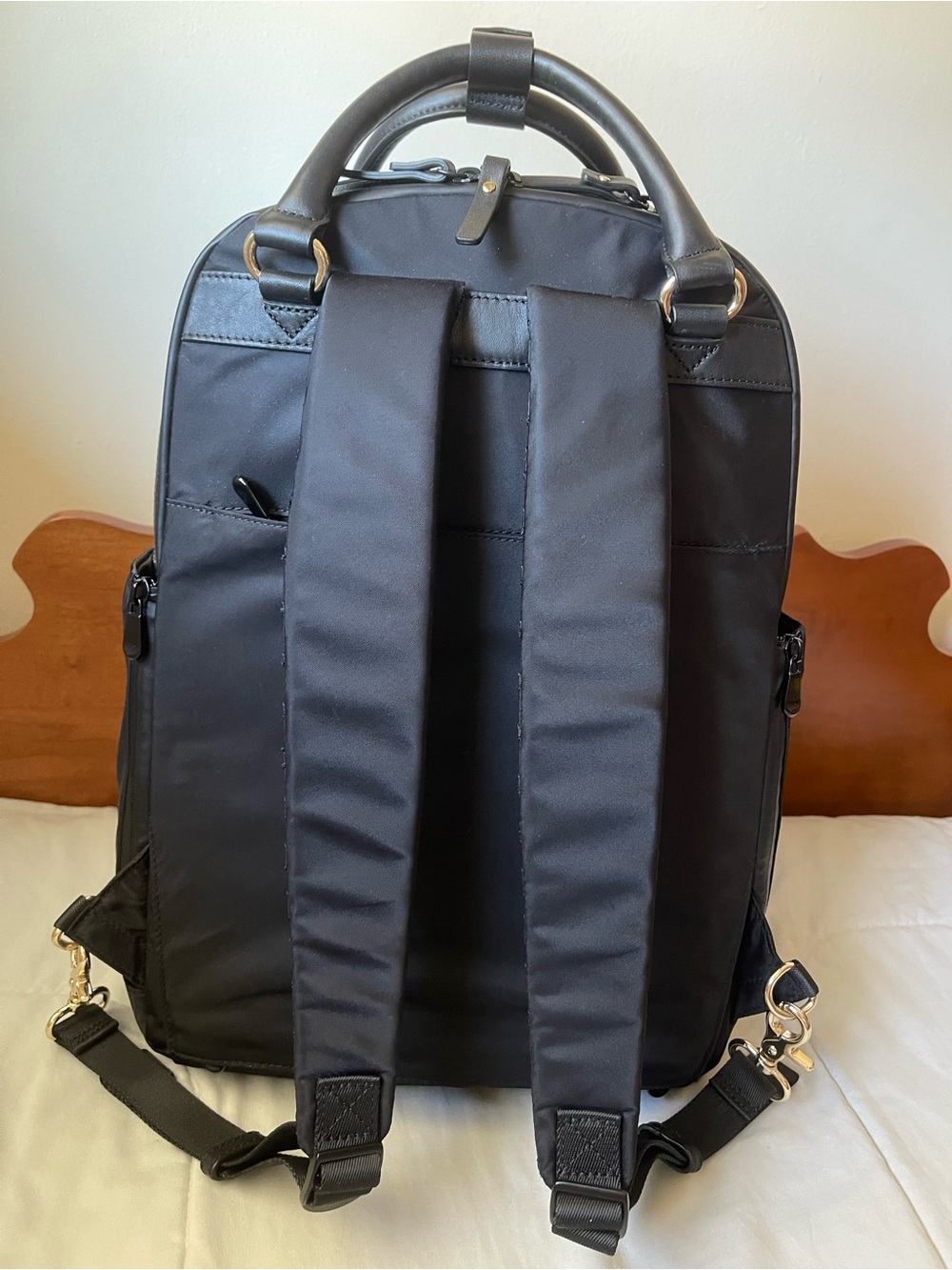 Lo & Sons Rowledge Backpack - Excellent Condition - Picture 6 of 16